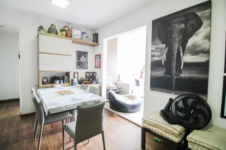 Apartamento à venda com 67m², 2 quartos e 1 vagaSala
