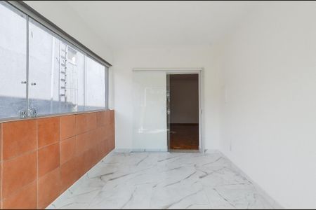 Apartamento para alugar com 120m², 4 quartos e sem vagaVaranda