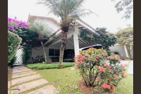 Casa de condomínio à venda com 312m², 3 quartos e 2 vagas