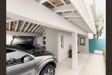 Casa de condomínio à venda com 312m², 3 quartos e 2 vagas