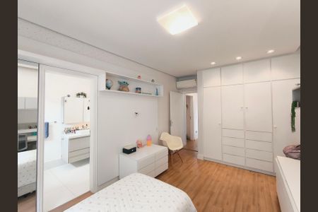 Casa de condomínio à venda com 312m², 3 quartos e 2 vagas