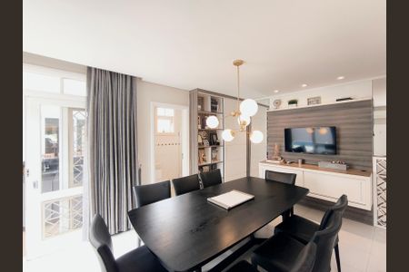 Casa de condomínio à venda com 312m², 3 quartos e 2 vagas