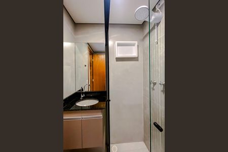 Banheiro de kitnet/studio para alugar com 1 quarto, 27m² em Pompeia, São Paulo