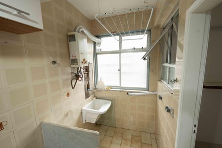 Apartamento para alugar com 81m², 2 quartos e 1 vagaÁrea de serviço