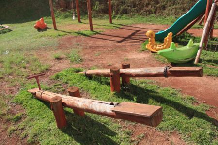 Apartamento para alugar com 42m², 2 quartos e 1 vaga Apartamento para alugar com 42m², 2 quartos e 1 vagaÁrea comum - Playground