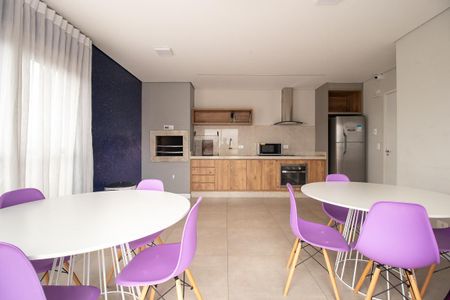 Apartamento para alugar com 26m², 1 quarto e sem vaga Apartamento para alugar com 26m², 1 quarto e sem vagaÁrea comum - Salão de festas