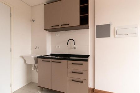 Detalhe da cozinha de apartamento para alugar com 1 quarto, 26m² em Novo Mundo, Curitiba