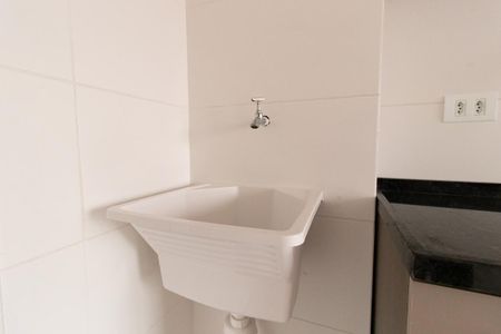 Detalhe da cozinha de apartamento para alugar com 1 quarto, 26m² em Novo Mundo, Curitiba