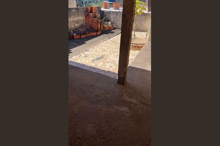 Casa à venda com 130m², 4 quartos e 2 vagasÁrea Externa