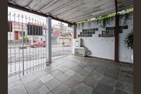 Casa à venda com 99m², 2 quartos e 1 vaga