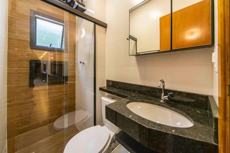 Apartamento para alugar com 50m², 2 quartos e 1 vaga Apartamento para alugar com 50m², 2 quartos e 1 vagaBanheiro do Quarto 2