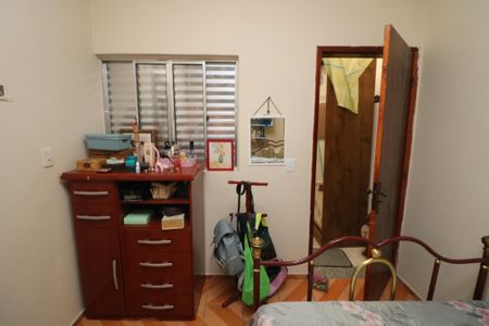 Quarto de casa para alugar com 1 quarto, 100m² em Vila Paulo Silas, São Paulo