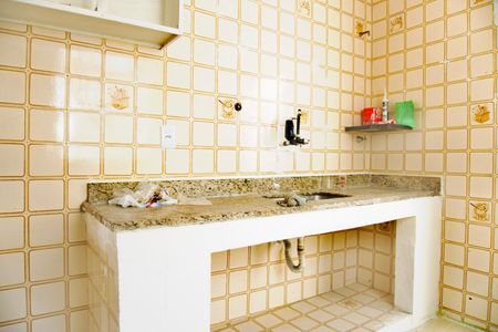 Casa para alugar com 60m², 2 quartos e sem vaga