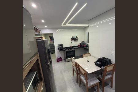 Casa à venda com 2 quartos, 107m² em Vila Lutécia, Santo André