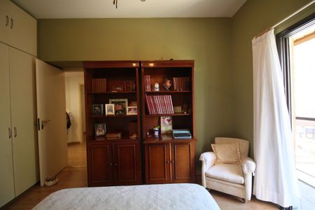 Apartamento à venda com 189m², 3 quartos e 2 vagasQuarto 1