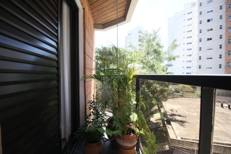 Apartamento à venda com 189m², 3 quartos e 2 vagasSacada Suite