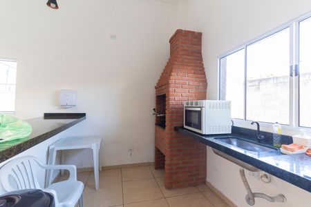 Apartamento para alugar com 46m², 2 quartos e 1 vagaÁrea comum - Salão de festas