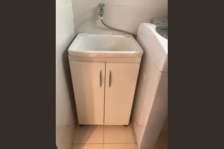 Banheiro de apartamento à venda com 1 quarto, 35m² em Copacabana, Rio de Janeiro