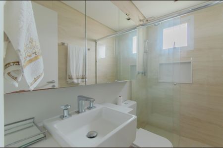 Apartamento à venda com 100m², 3 quartos e 2 vagasBanheiro da Suíte