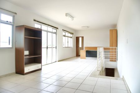 Sala 2 de apartamento para alugar com 5 quartos, 240m² em Serra, Belo Horizonte