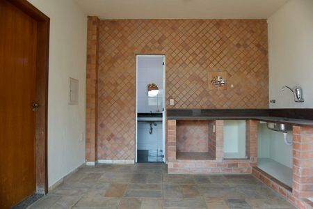 Apartamento para alugar com 240m², 5 quartos e 3 vagas Apartamento para alugar com 240m², 5 quartos e 3 vagasÁrea Gourmet Cobertura