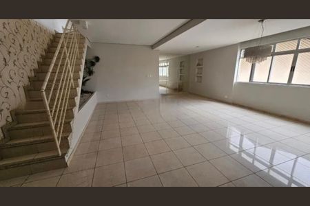 Apartamento para alugar com 4 quartos, 240m² em Serra, Belo Horizonte