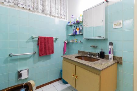 Apartamento à venda com 70m², 2 quartos e 1 vaga Apartamento à venda com 70m², 2 quartos e 1 vagaBanheiro