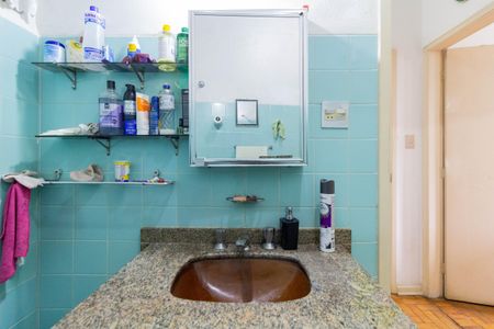 Apartamento à venda com 70m², 2 quartos e 1 vaga Apartamento à venda com 70m², 2 quartos e 1 vagaBanheiro