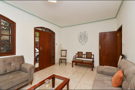 Casa para alugar com 300m², 2 quartos e 2 vagasSala de Estar