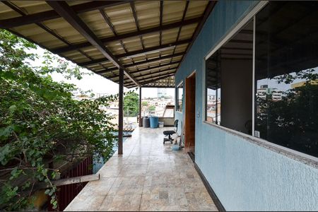 Casa para alugar com 300m², 2 quartos e 2 vagasVaranda Casa 2