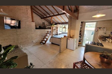 Casa à venda com 9 quartos, 650m² em Jardim Cordeiro, São Paulo