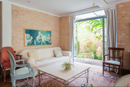 Casa à venda com 9 quartos, 650m² em Jardim Cordeiro, São Paulo