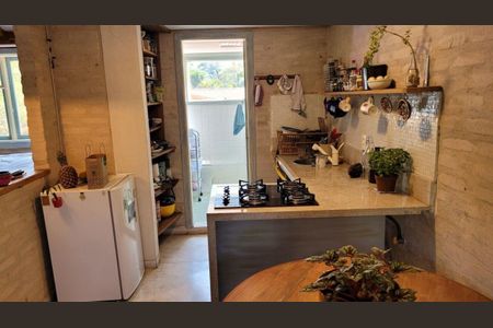 Casa à venda com 9 quartos, 650m² em Jardim Cordeiro, São Paulo