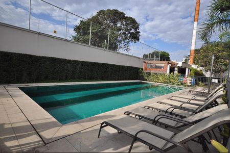 Apartamento à venda com 80m², 2 quartos e 2 vagasÁrea comum - Piscina