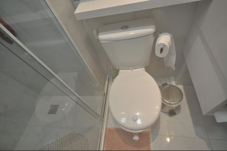 Apartamento à venda com 80m², 2 quartos e 2 vagasBanheiro Social