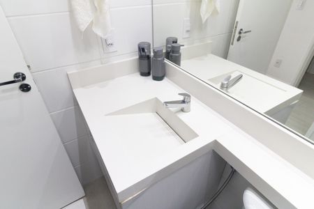 Apartamento à venda com 58m², 2 quartos e 1 vaga Apartamento à venda com 58m², 2 quartos e 1 vagaBanheiro da Suíte