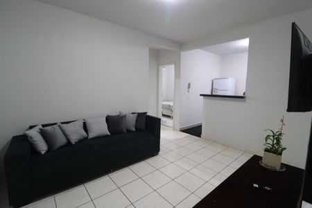 Sala de apartamento para alugar com 2 quartos, 50m² em Shopping Park, Uberlândia