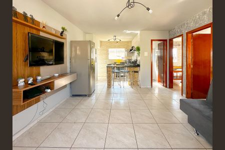 Sala  de apartamento para alugar com 2 quartos, 55m² em Ingleses do Rio Vermelho, Florianópolis