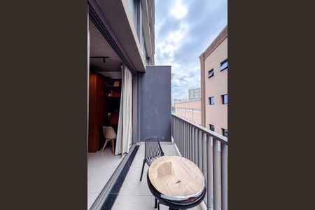 Studio para alugar com 29m², 1 quarto e sem vagaVaranda