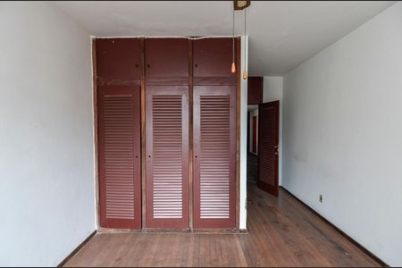 Casa para alugar com 1000m², 6 quartos e 3 vagasQuarto 3