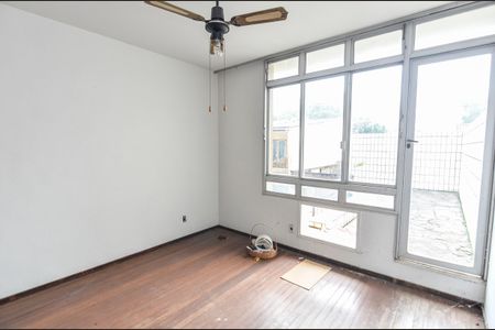 Casa para alugar com 1000m², 6 quartos e 3 vagasQuarto 3