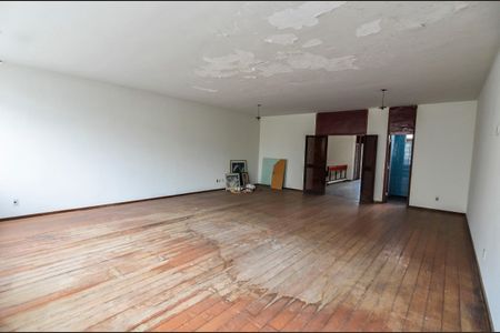 Casa para alugar com 1000m², 6 quartos e 3 vagasSala 2