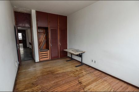 Casa para alugar com 1000m², 6 quartos e 3 vagasQuarto 1