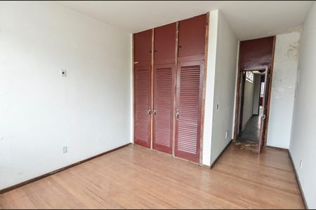 Casa para alugar com 1000m², 6 quartos e 3 vagasQuarto 2