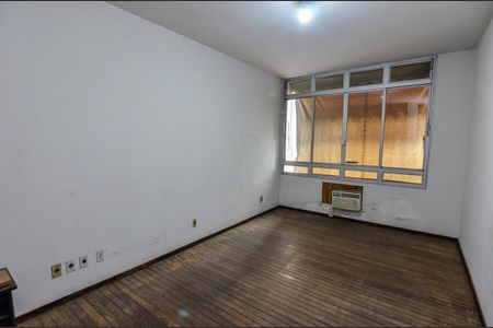 Casa para alugar com 1000m², 6 quartos e 3 vagasQuarto 4