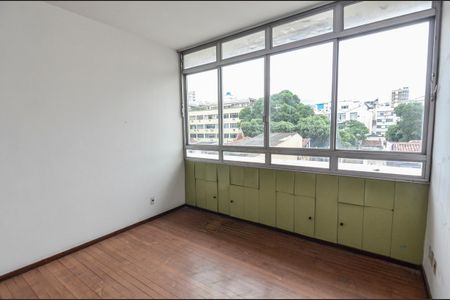 Casa para alugar com 1000m², 6 quartos e 3 vagasQuarto 2