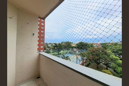 Apartamento para alugar com 72m², 3 quartos e 1 vagaSacada