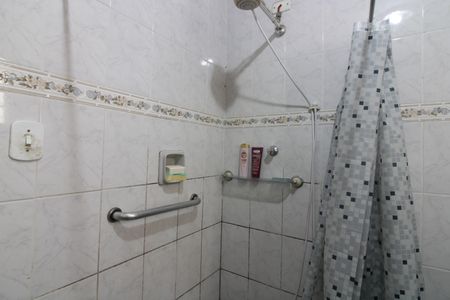 Casa à venda com 300m², 6 quartos e sem vagaBanheiro casa 1