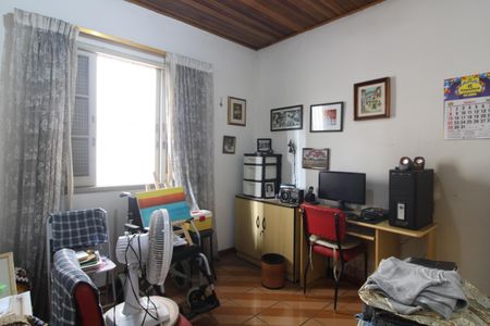 Casa à venda com 300m², 6 quartos e sem vagaQuarto 4 casa 1