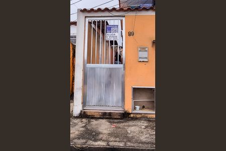 Casa para alugar com 64m², 2 quartos e sem vagaEntrada da Vila e Plaquinha 